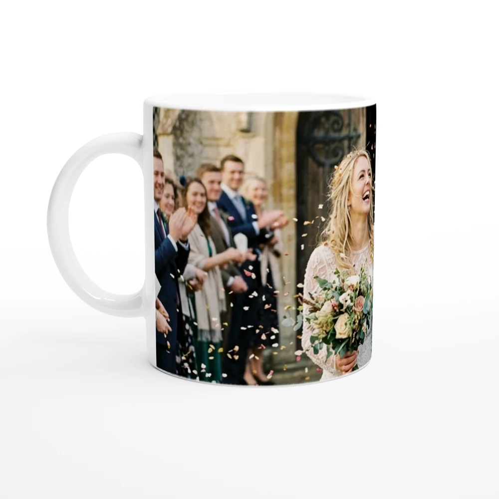 Gelato's render of a mug printed with our AI-made example photo of a couple